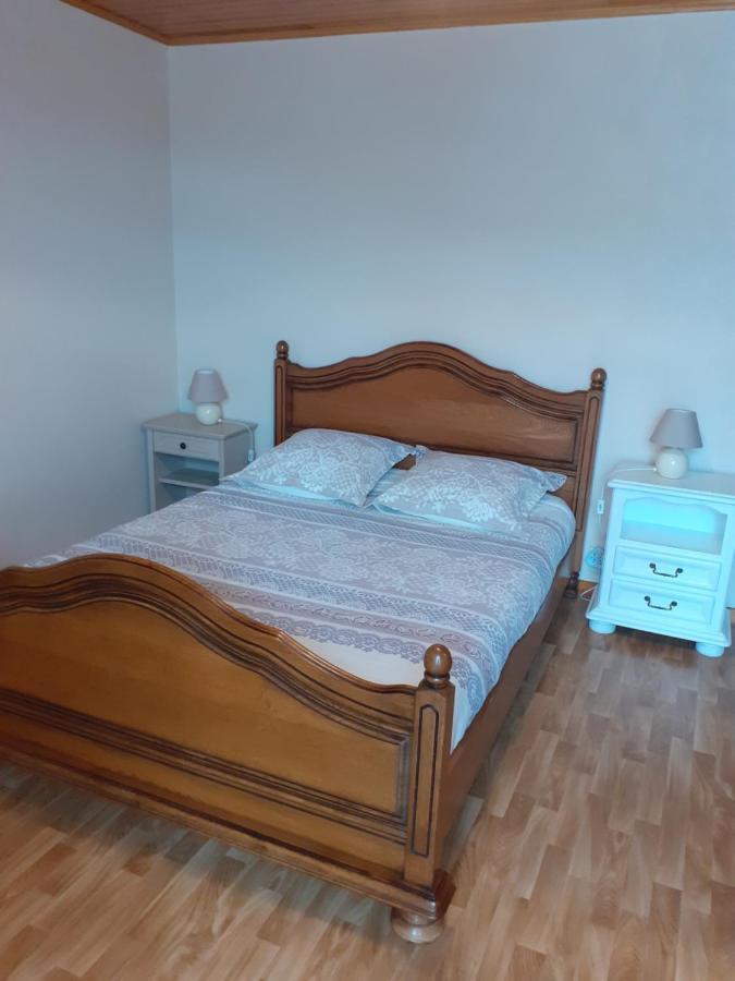 Les Copains D'Abord Villa Beaucroissant Екстериор снимка