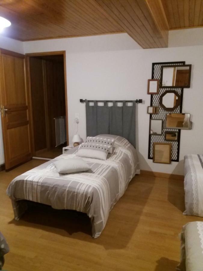 Les Copains D'Abord Villa Beaucroissant Екстериор снимка